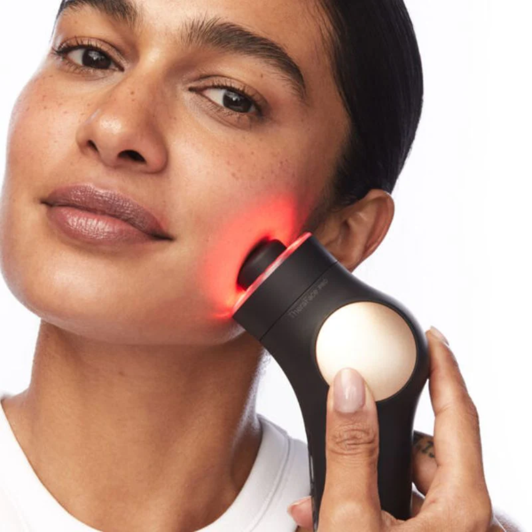 Therabody TheraFace PRO - LED Nozzle Use