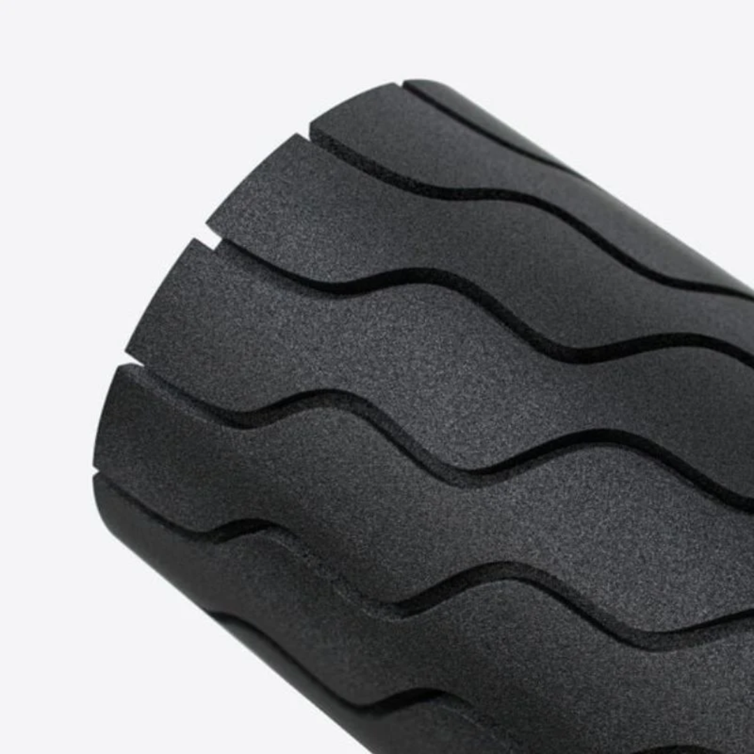 Therabody Theragun Wave Roller – Advanced Vibration Therapy for Full-Body Recovery-close up view