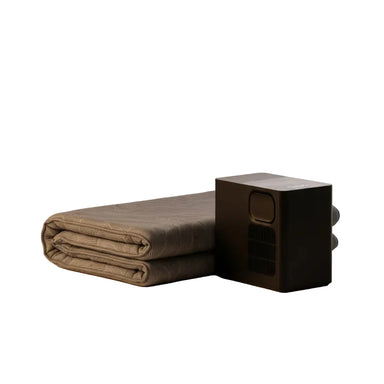 OAK SLEEP HUB 2 water-cooled mattress pad on a queen bed
